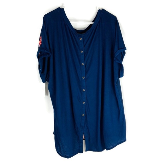 Xhilaration Tops - xhilaration Blue Floral Back Chiffon Back Top NWT